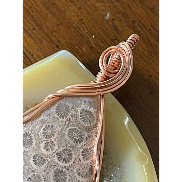Fossil coral stone crystal wire wrap wrapped pendant copper handmade artisan - Picture 2 of 11